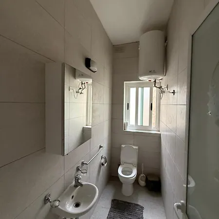 Tulip Entire Apartment Apartamento *